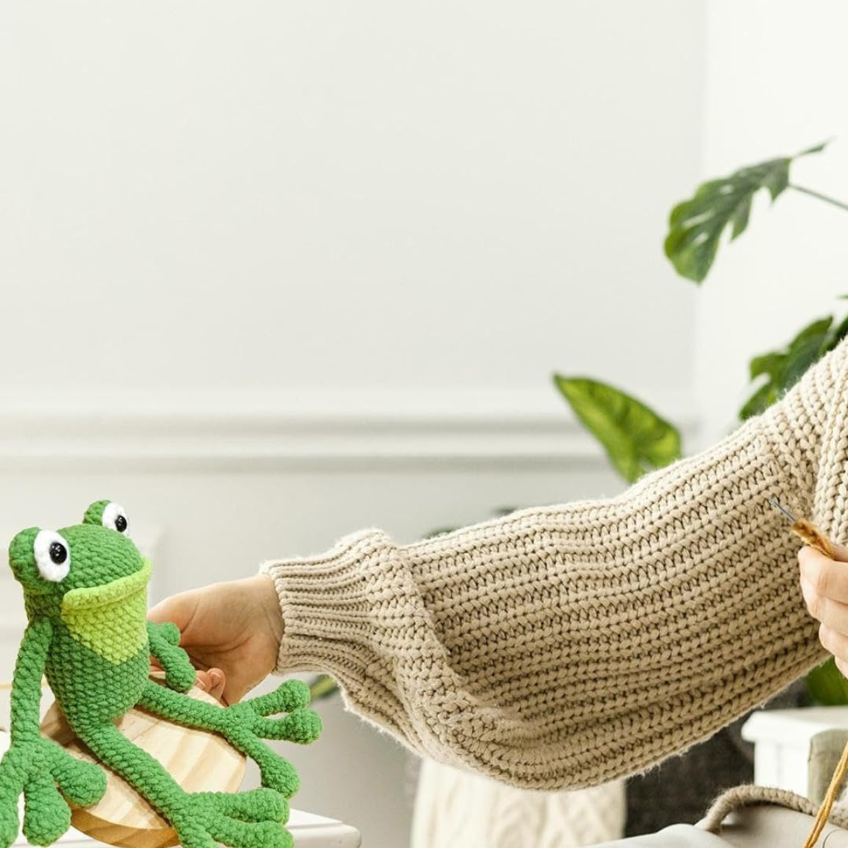 Crochet Frog Kit