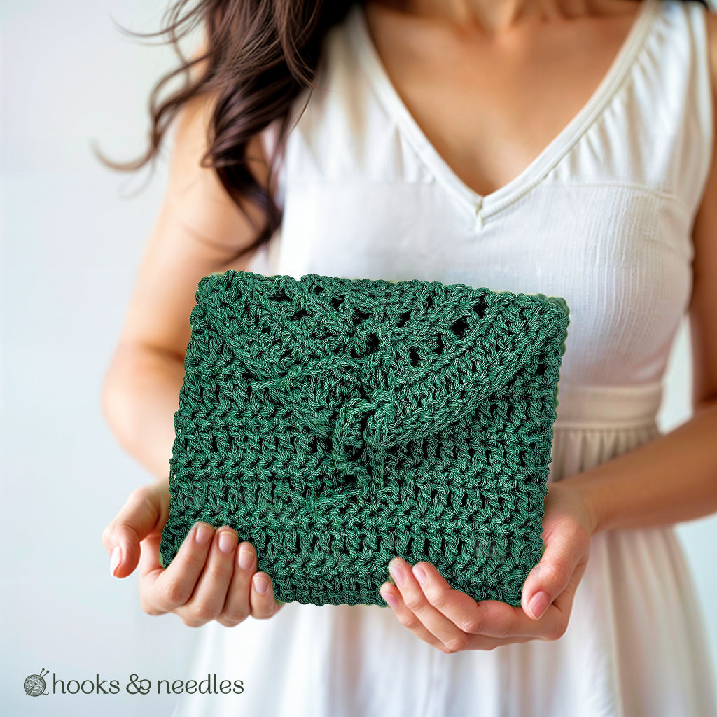 Petite Purse Crochet Pattern