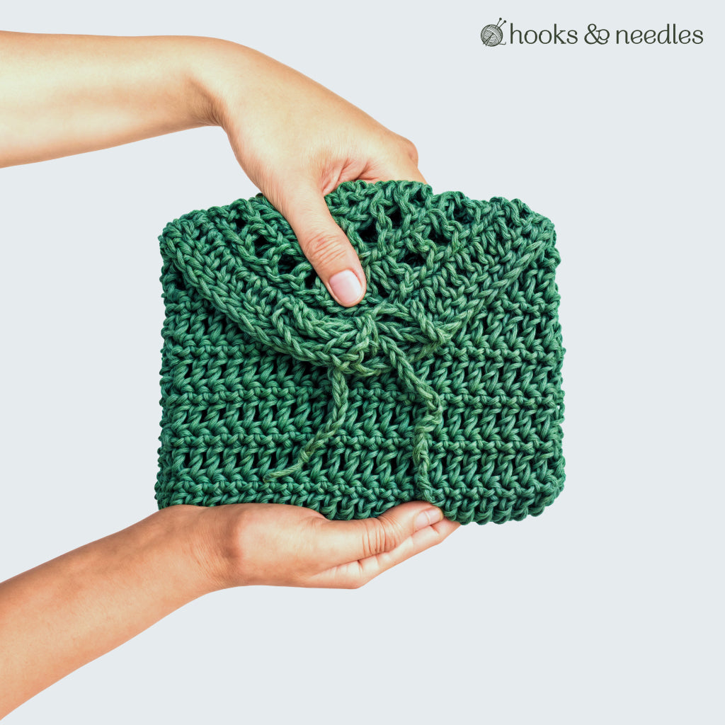 Petite Purse Crochet Pattern