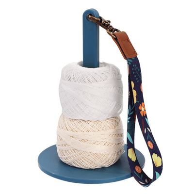 wrist-yarn-holder