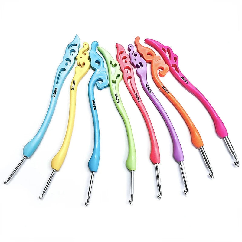 Vintage-Style Crochet Hook Set 8 Pcs with Soft Handle