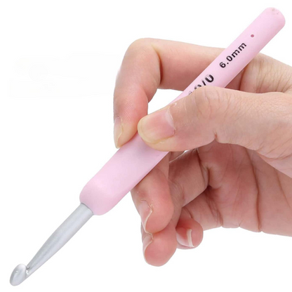 Ergonomic Crochet Hook Set 9 Pcs with Case