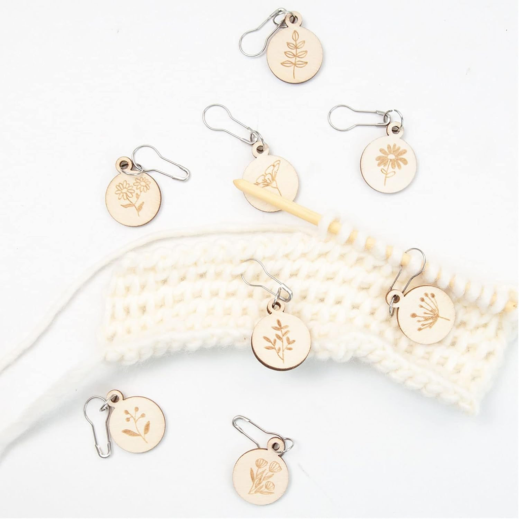 Wooden Flower Stitch Markers with Storage Box 8Pcs